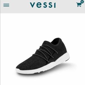 NIB! Vessi Women’s Cityscape black sneaker Size 7